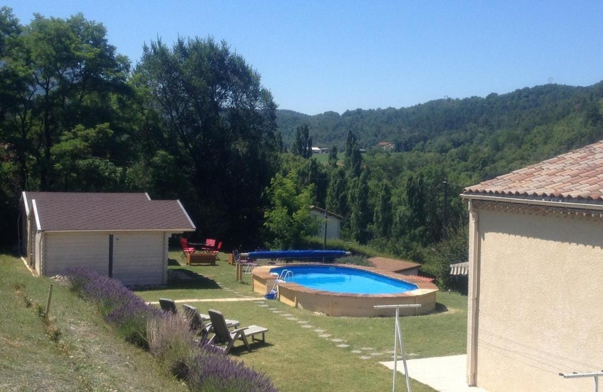 Maison De Vacances Avec Ses Petits Chalets Aouste-sur-Sye Luaran gambar